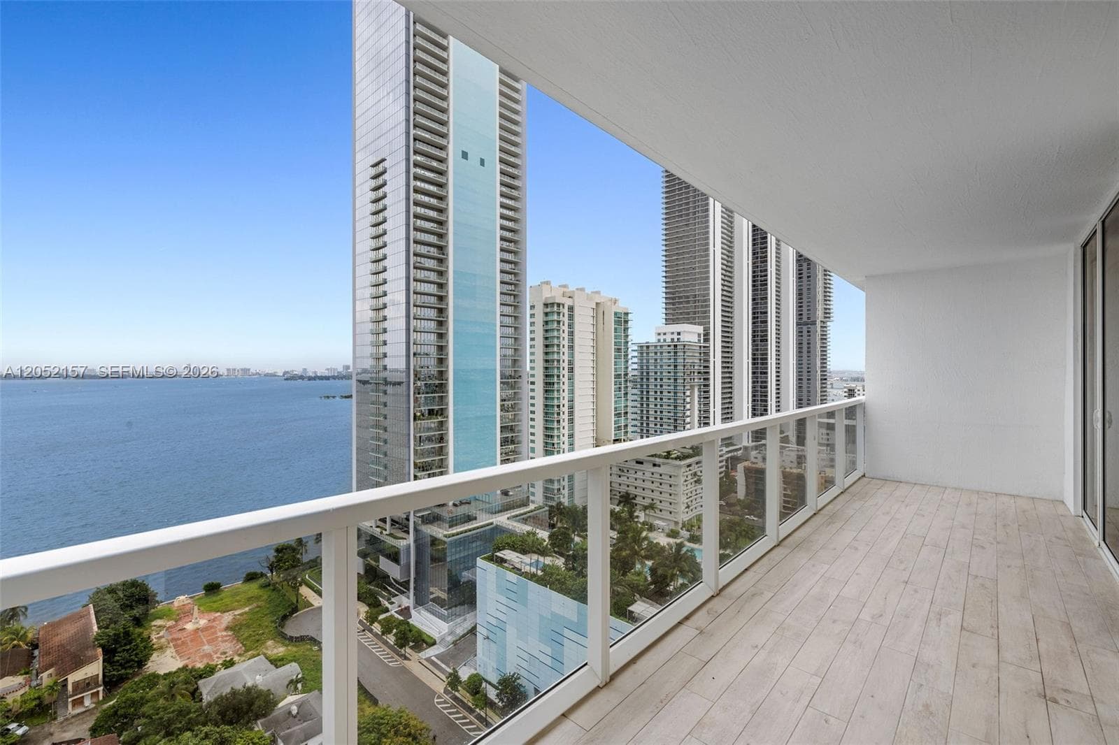 600 NE 27th St # 2202, Miami FL 33137