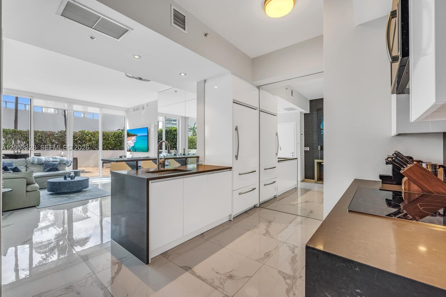 50 S Pointe Dr # 510, Miami Beach FL 33139