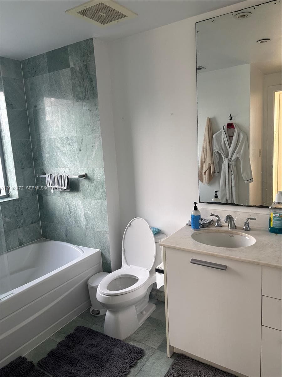 1050 Brickell Ave # 2910, Miami FL 33131
