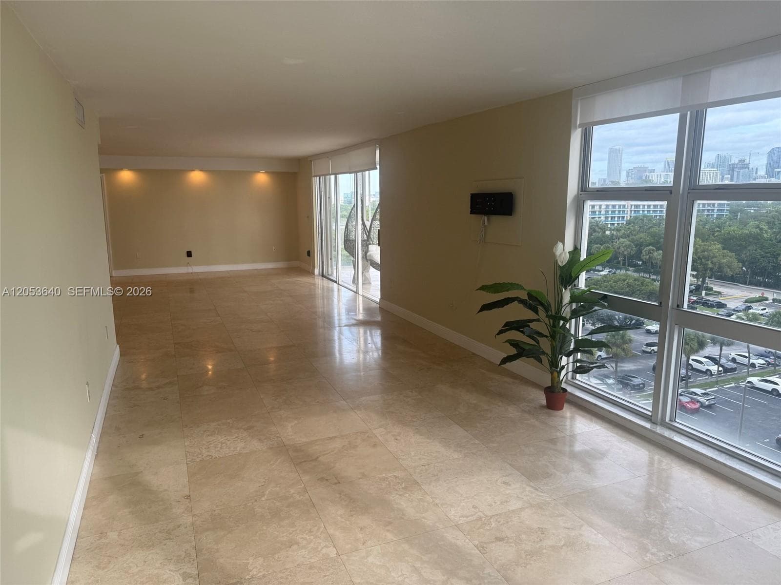 145 SE 25th Rd # 1003, Miami FL 33129