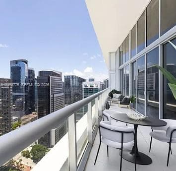 495 Brickell Ave # 4105, Miami FL 33131