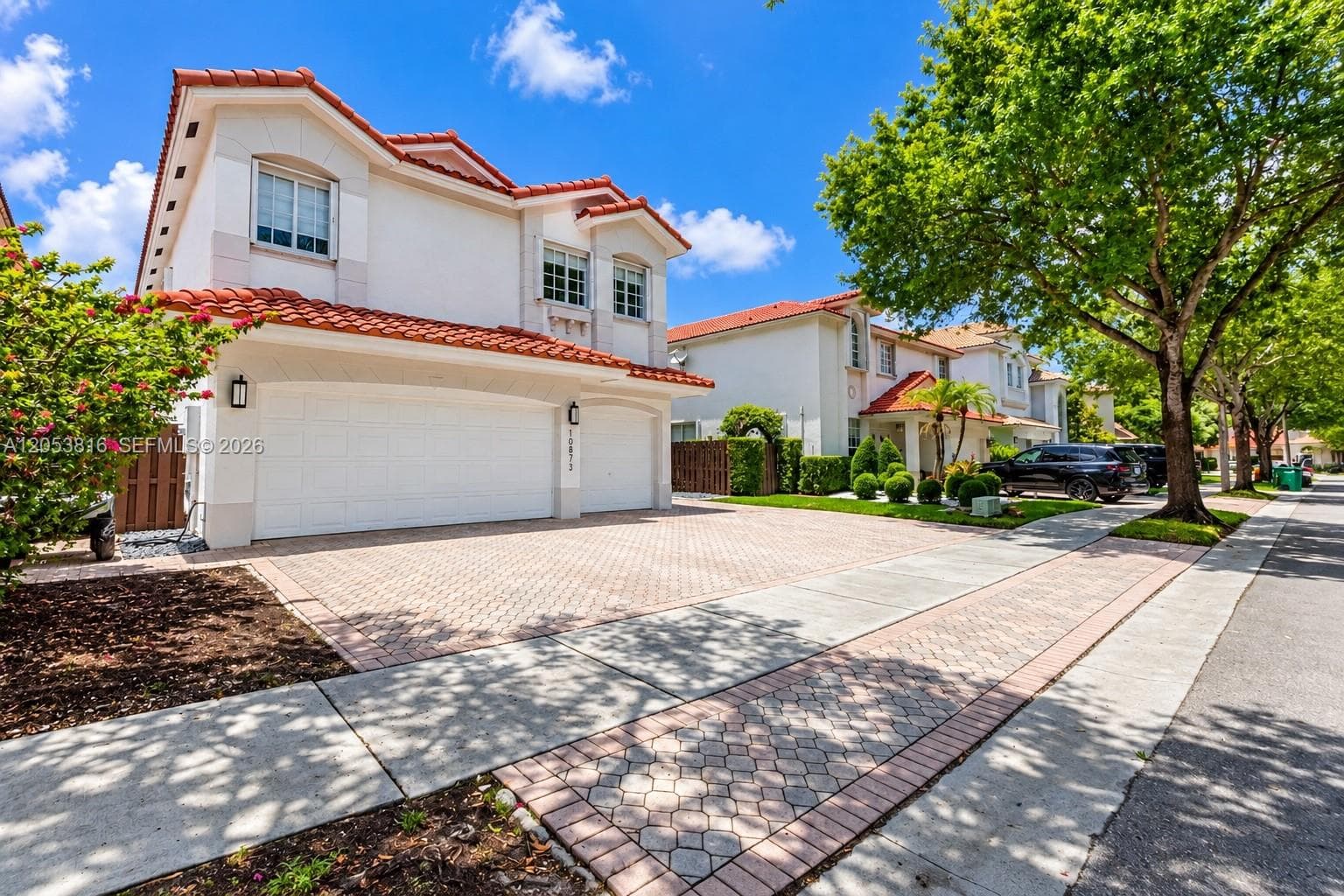 10873 NW 71st St, Doral FL 33178