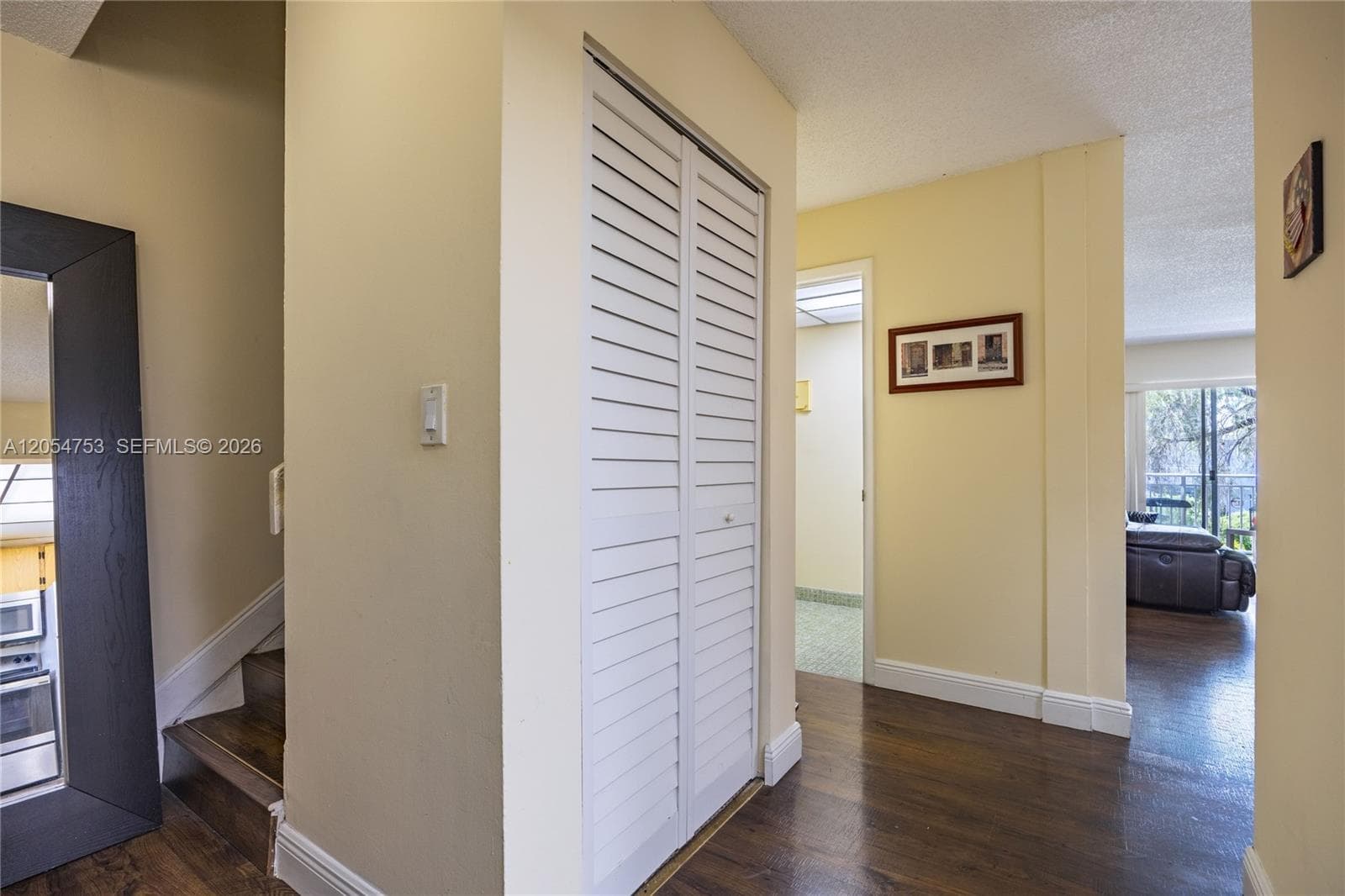 9365 Fontainebleau Blvd # E205, Miami FL 33172