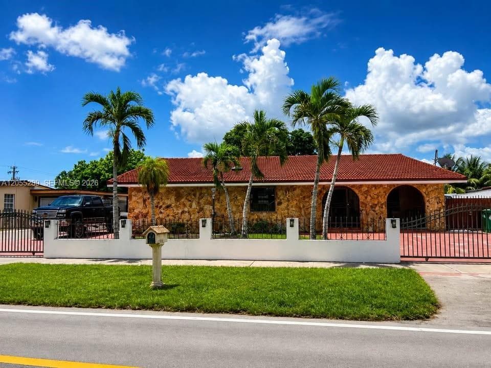 11220 SW 47th Ter, Miami FL 33165