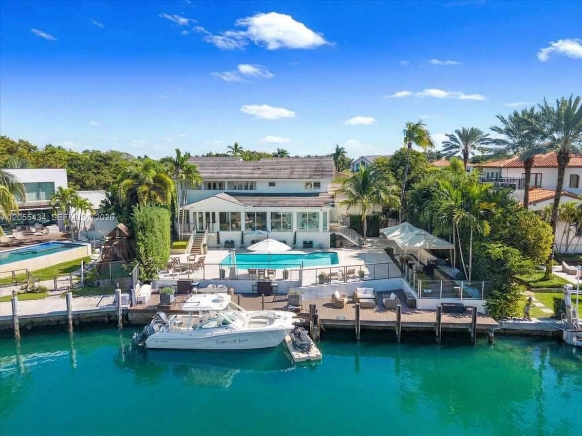 6832 Sunrise Ct, Coral Gables FL 33133