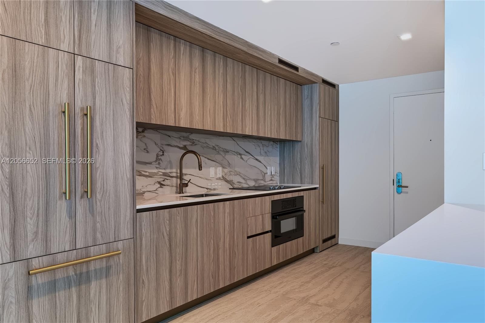 77 SE 5th St # 4106, Miami FL 33131