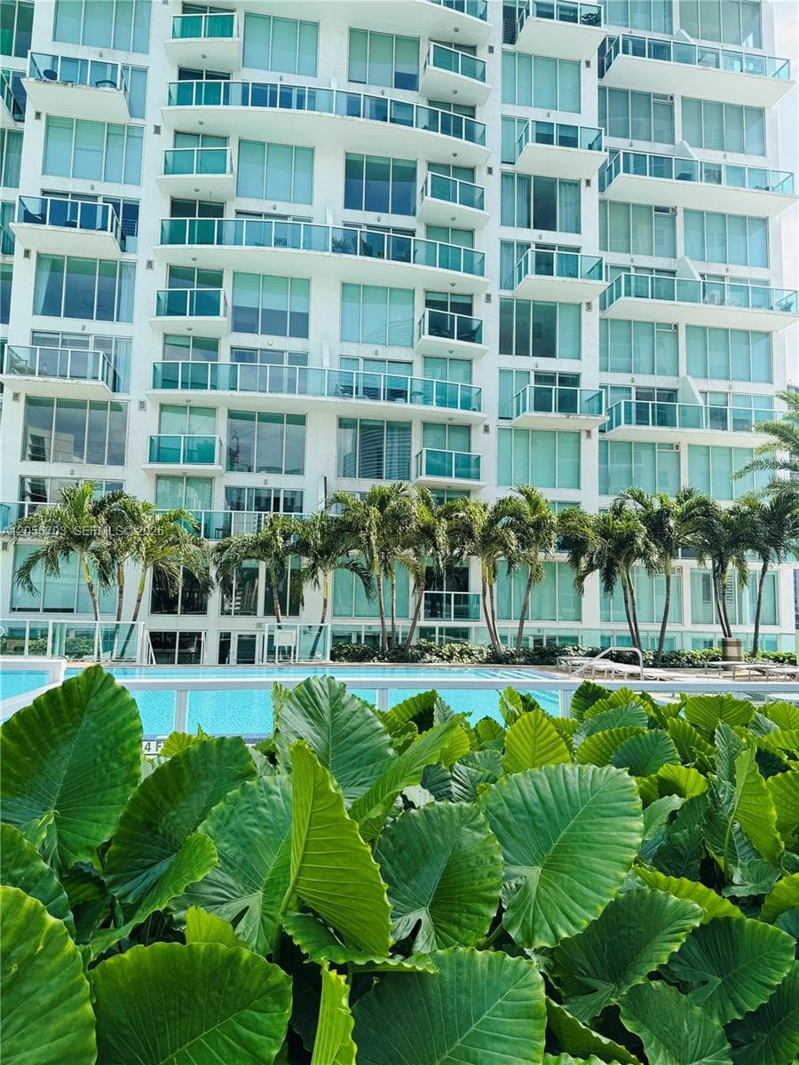 41 SE 5th # 2204, Miami FL 33131
