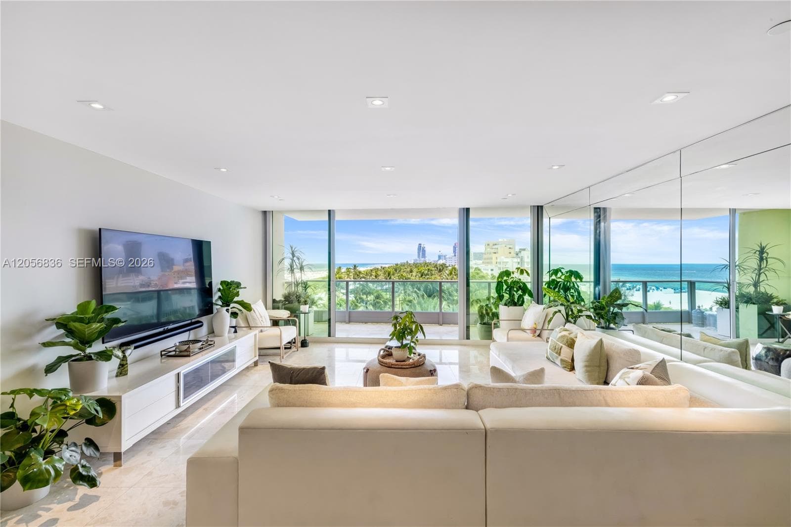 1455 Ocean Dr # 703, Miami Beach FL 33139