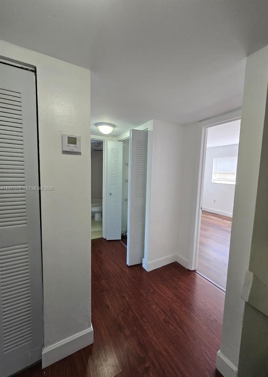 9357 Fontainebleau Blvd # D420, Miami FL 33172