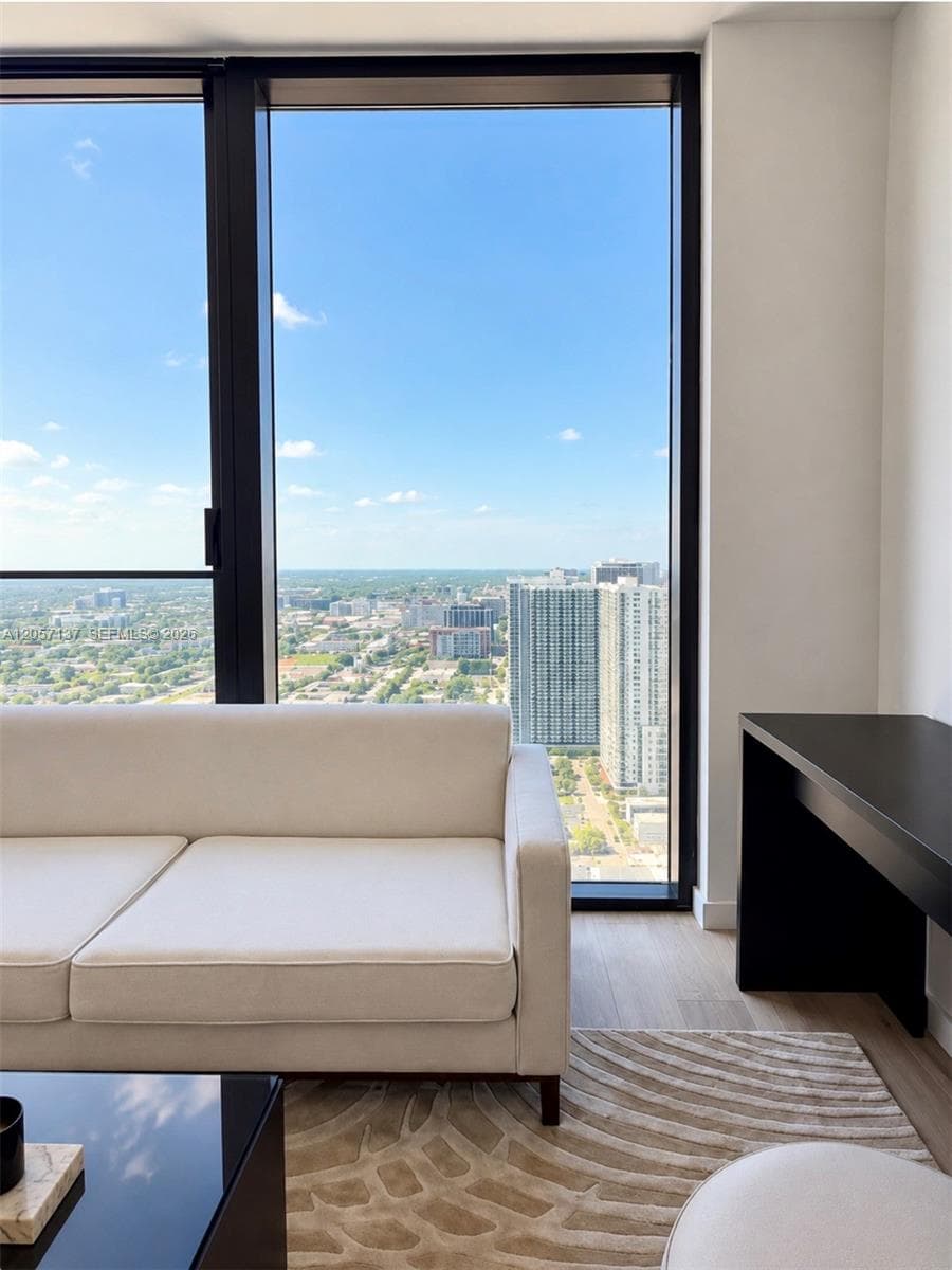 20 NE 11TH ST # 3705, Miami FL 33132