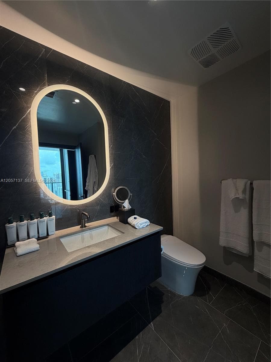 20 NE 11TH ST # 3705, Miami FL 33132