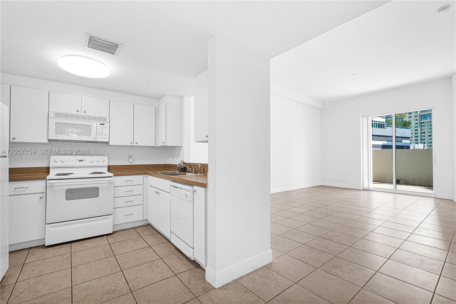 1250 S Miami Ave # 812, Miami FL 33130