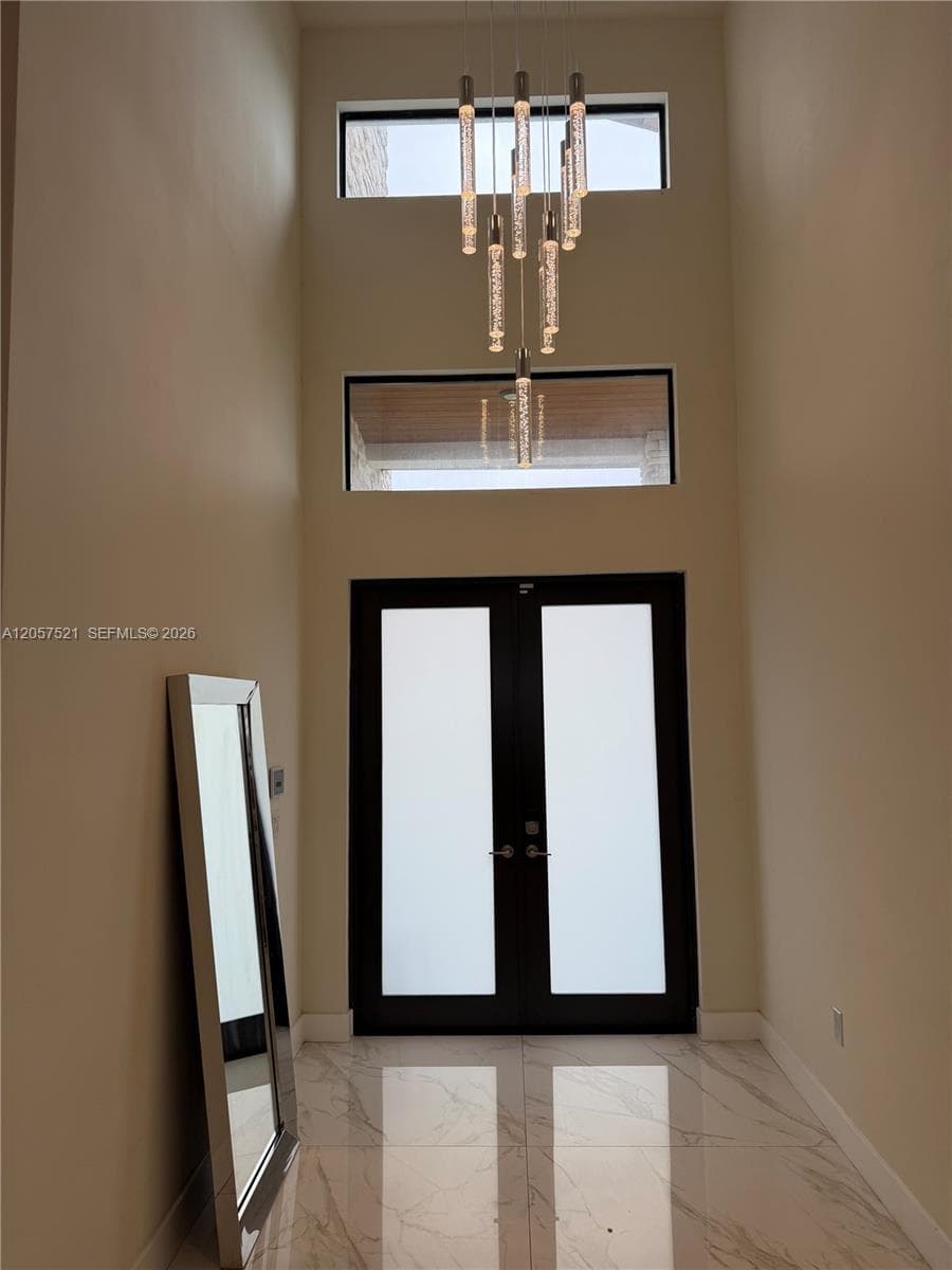 10218 NW 76th Ter, Doral FL 33178