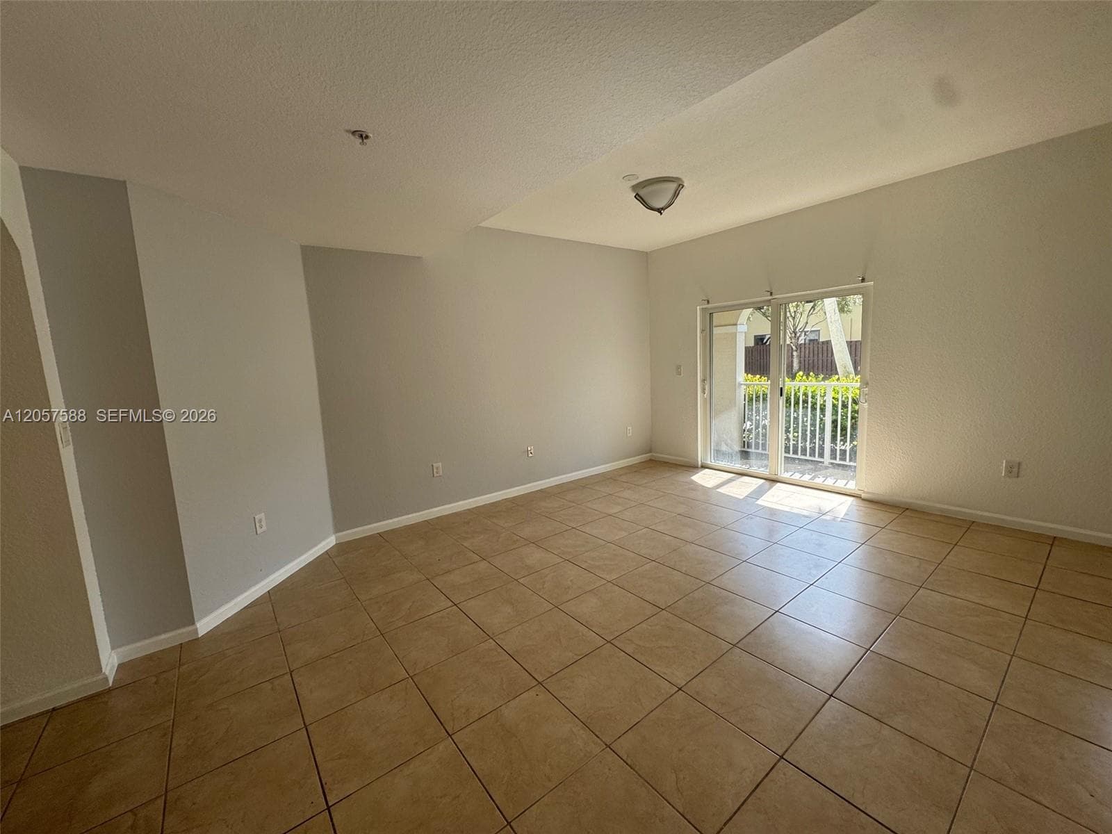 11601 NW 89 St # 106, Doral FL 33178