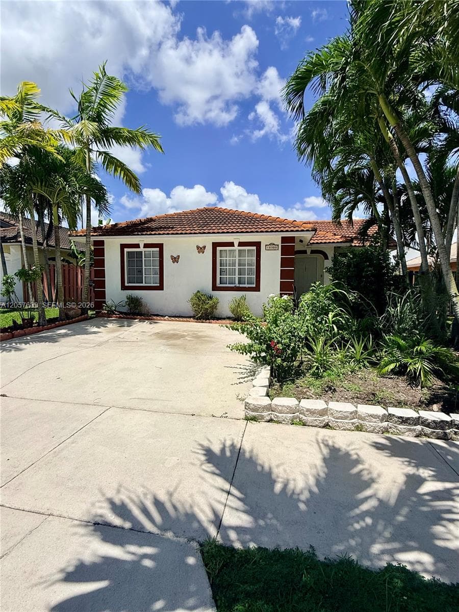 18300 SW 143rd Ct, Miami FL 33177