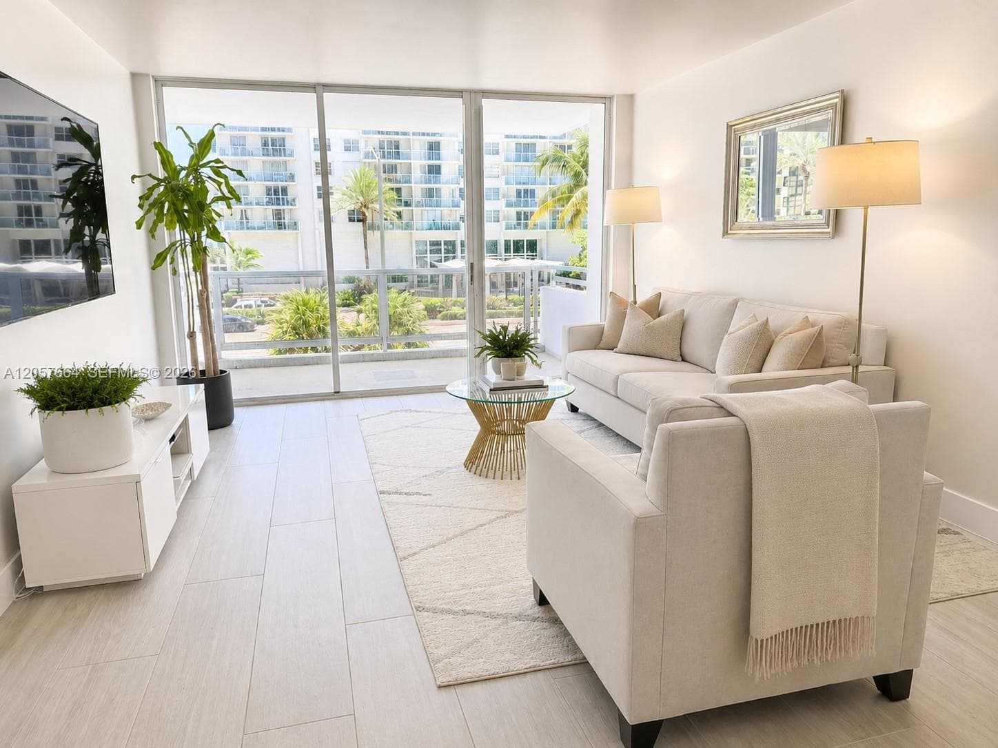 5700 Collins Ave # 3C, Miami Beach FL 33140
