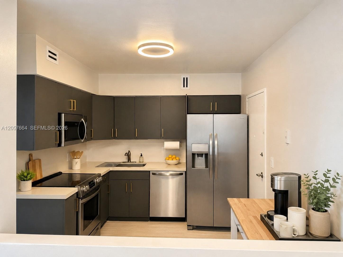 5700 Collins Ave # 3C, Miami Beach FL 33140