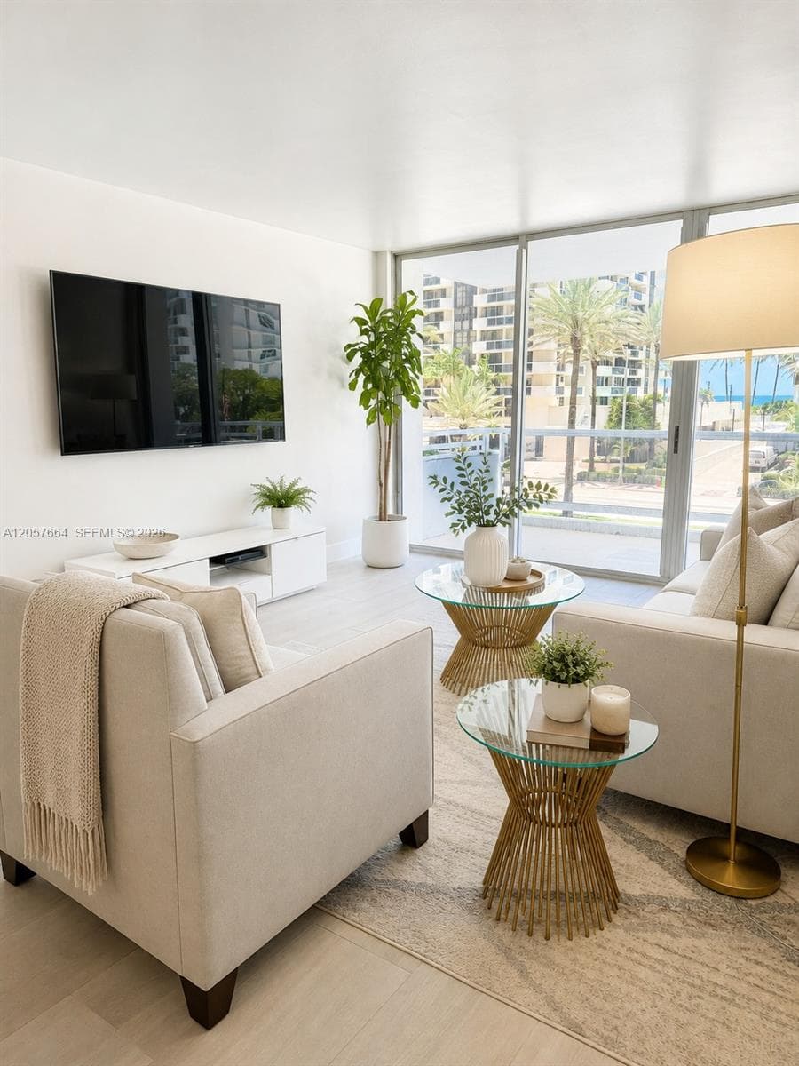 5700 Collins Ave # 3C, Miami Beach FL 33140