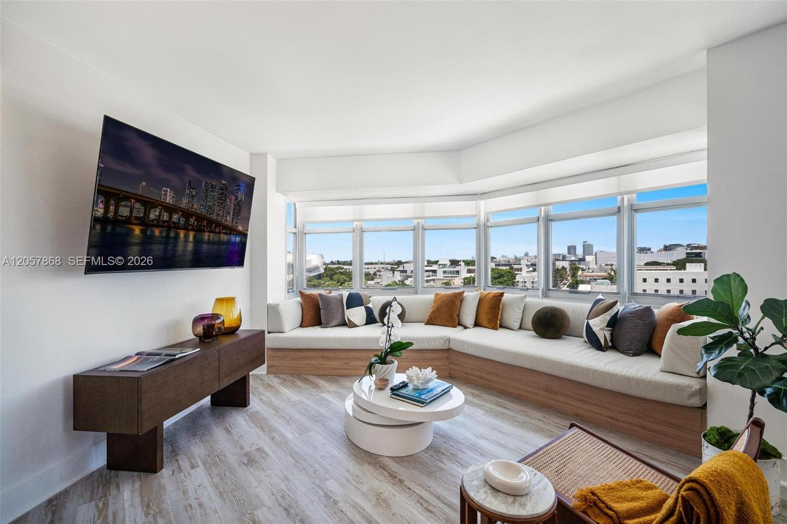 1881 Washington Ave # 8C, Miami Beach FL 33139