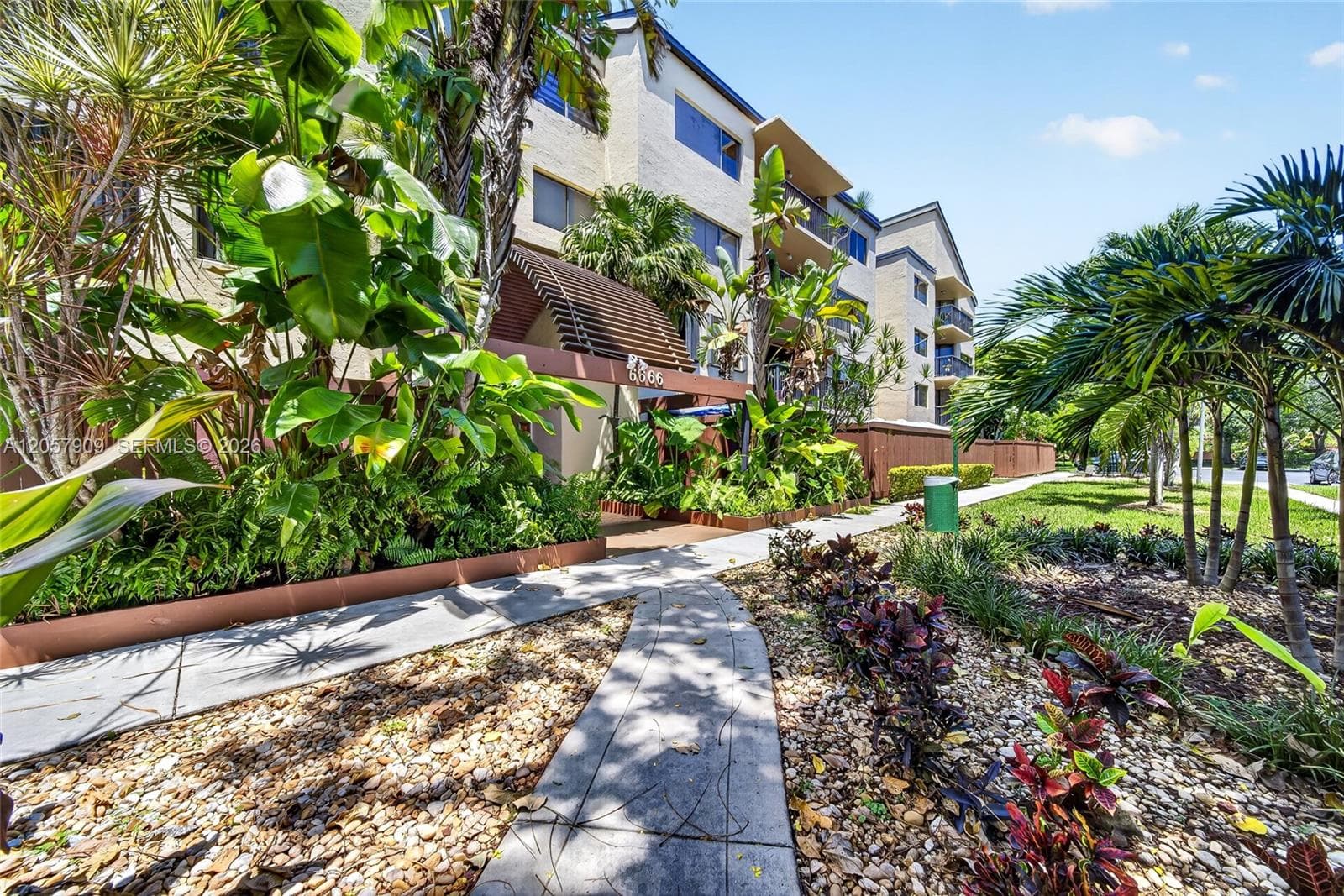 6666 SW 115th Ct # 301, Miami FL 33173