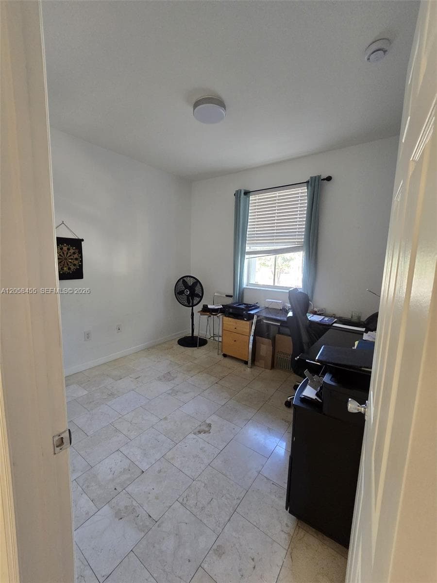 7950 NW 108th Pl, Doral FL 33178