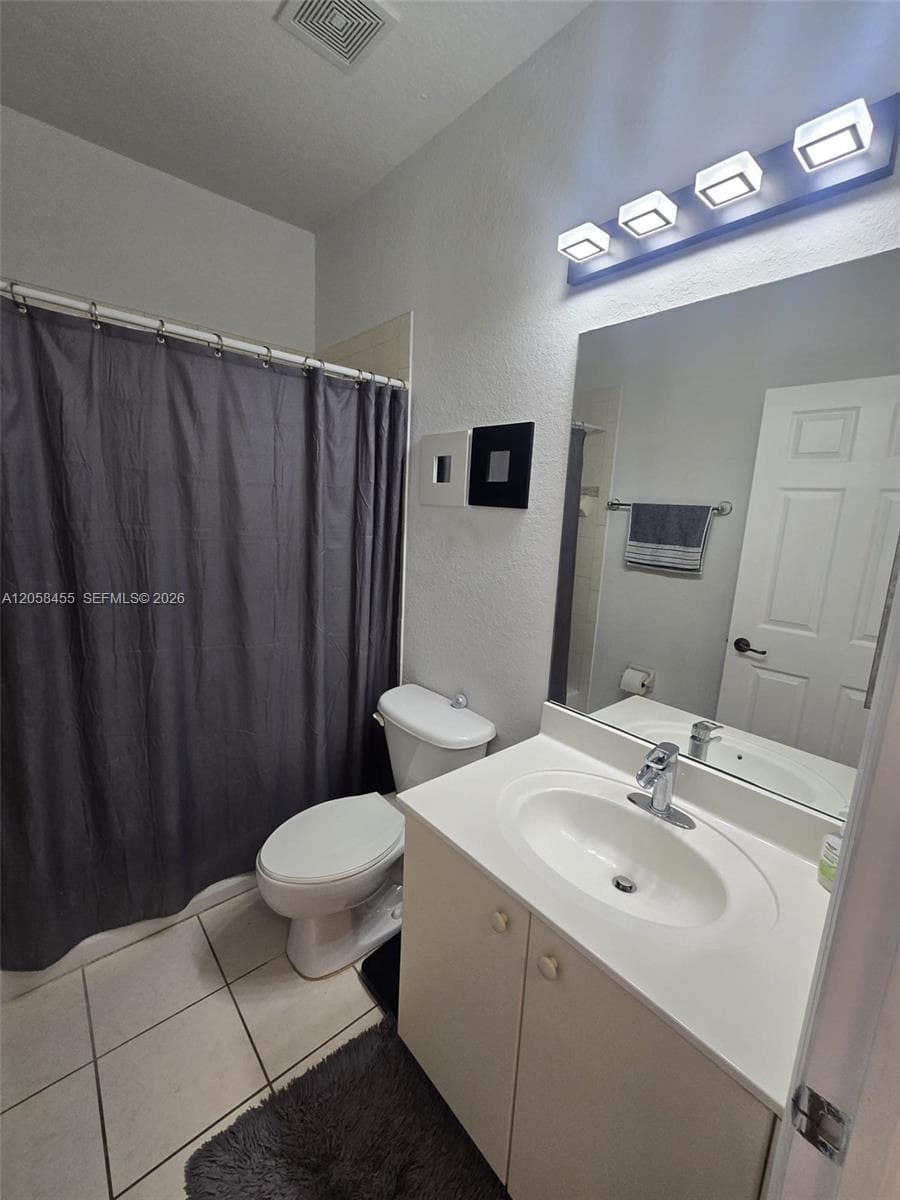 7950 NW 108th Pl, Doral FL 33178