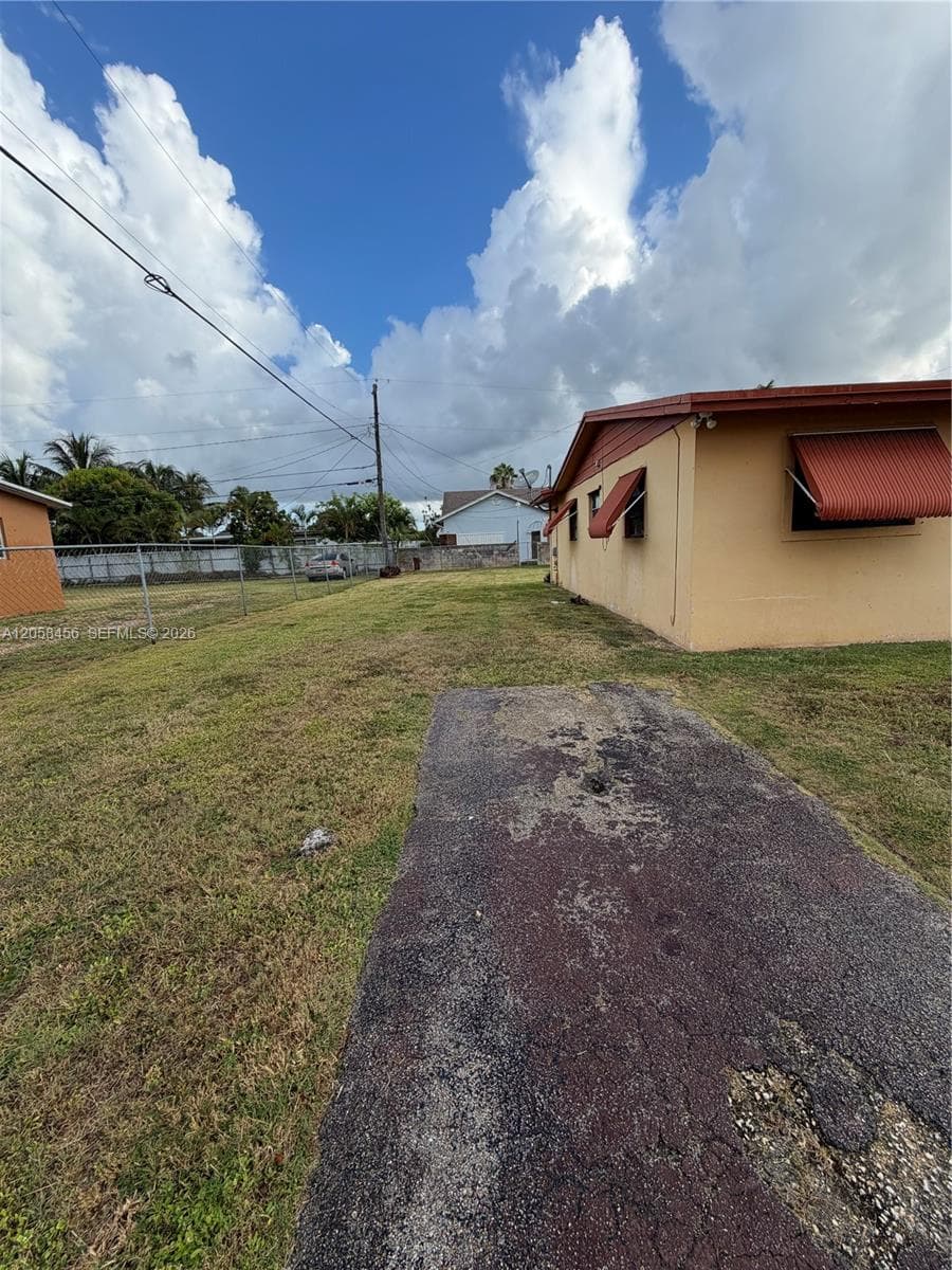 10701 SW 149th St, Miami FL 33176