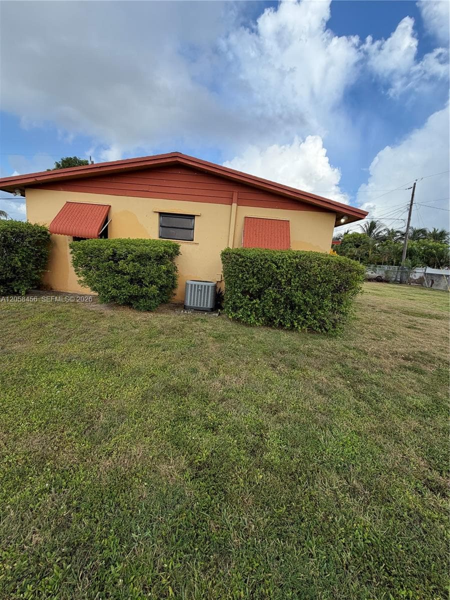 10701 SW 149th St, Miami FL 33176