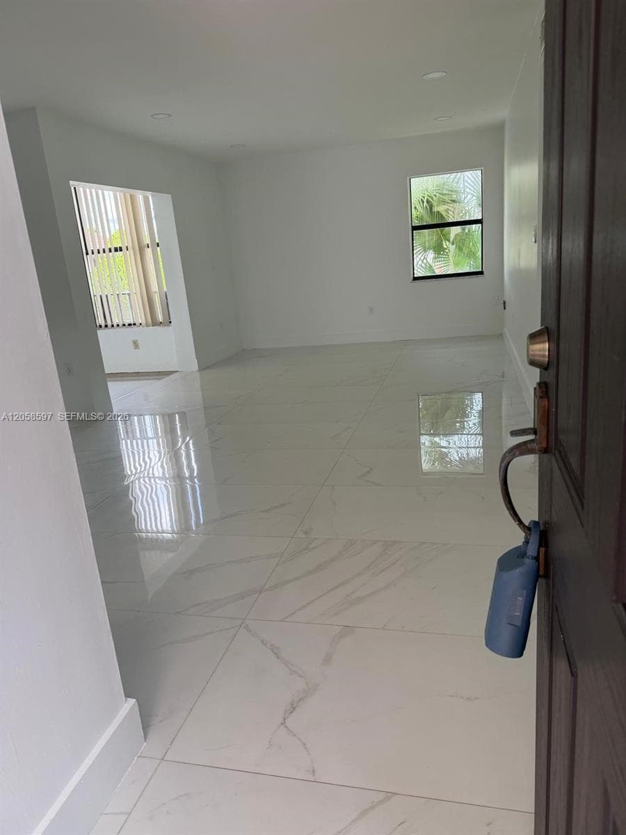 10875 NW 7th St # 36, Miami FL 33172