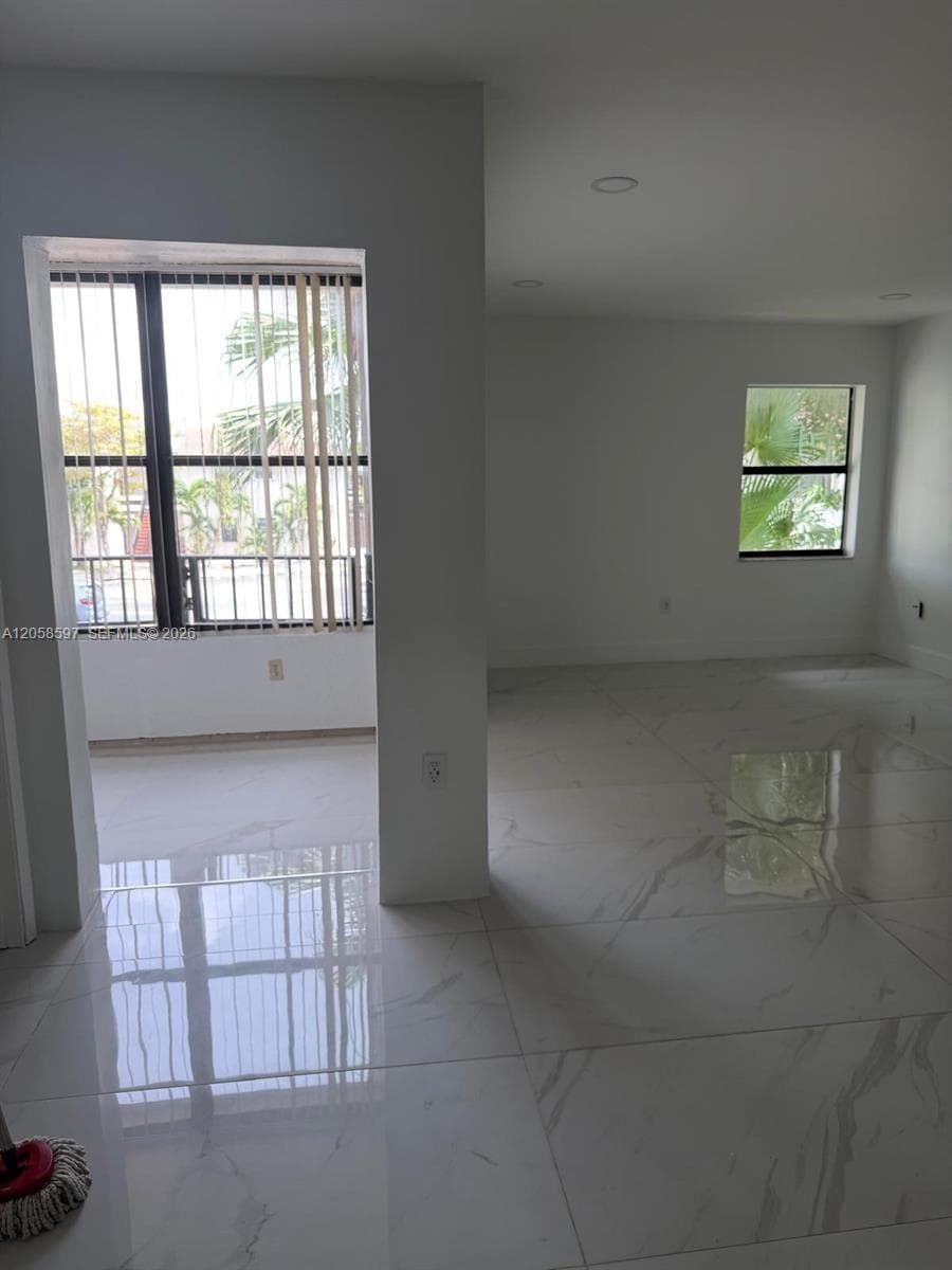 10875 NW 7th St # 36, Miami FL 33172