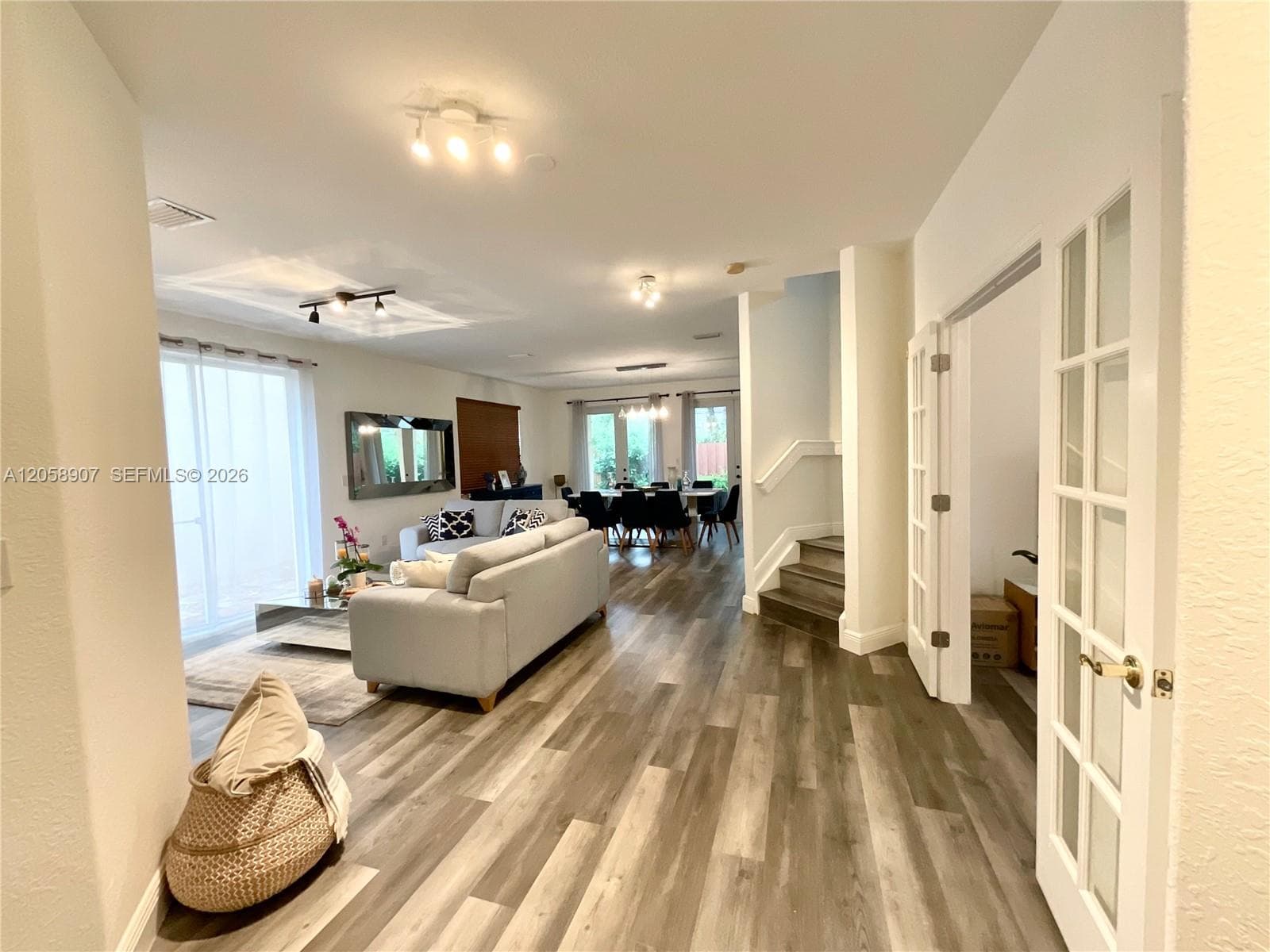 11320 NW 43rd Ter, Doral FL 33178