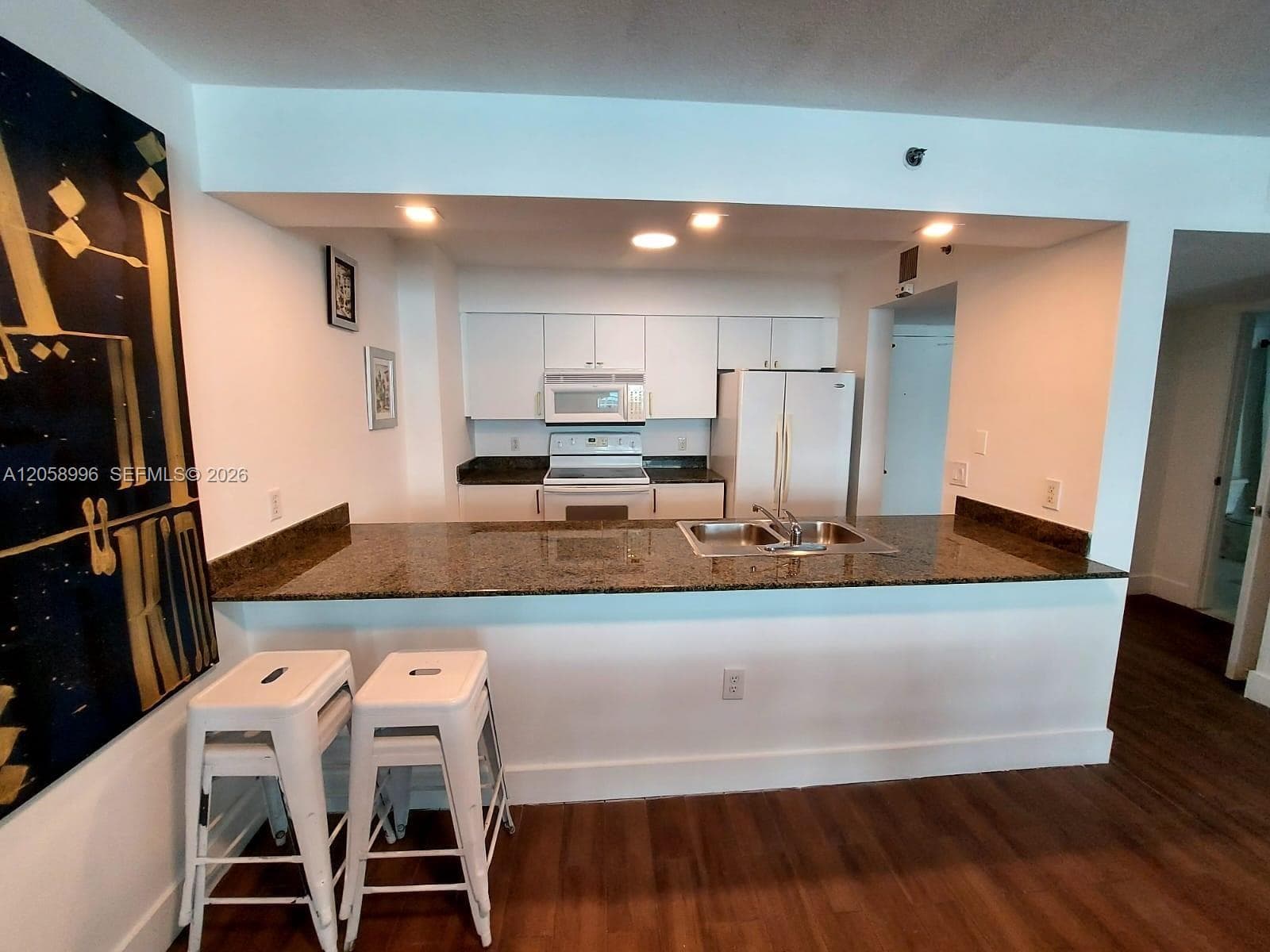 1200 Brickell Bay Dr # 3708, Miami FL 33131