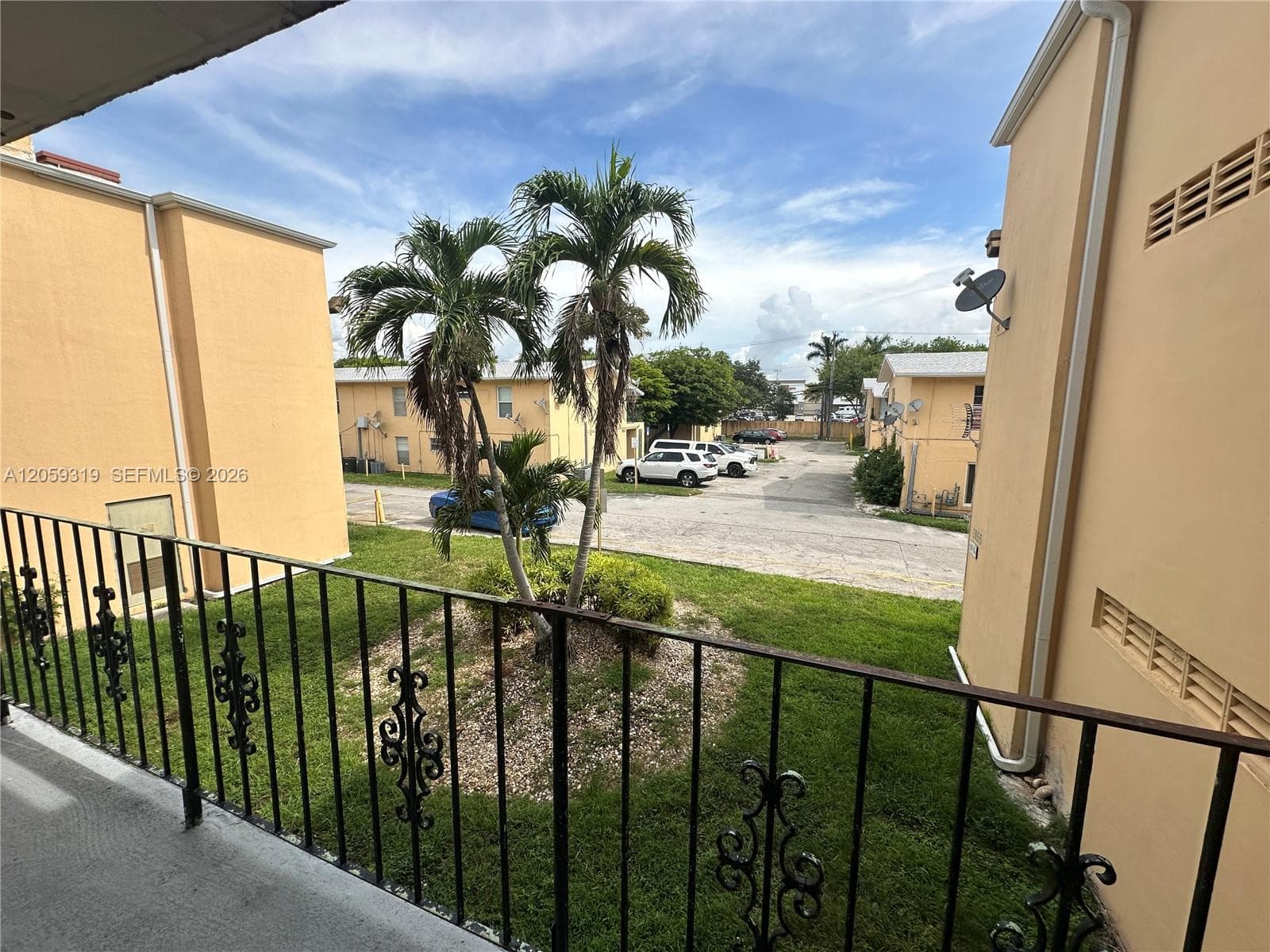 3855 SW 79th Ave # 27, Miami FL 33155