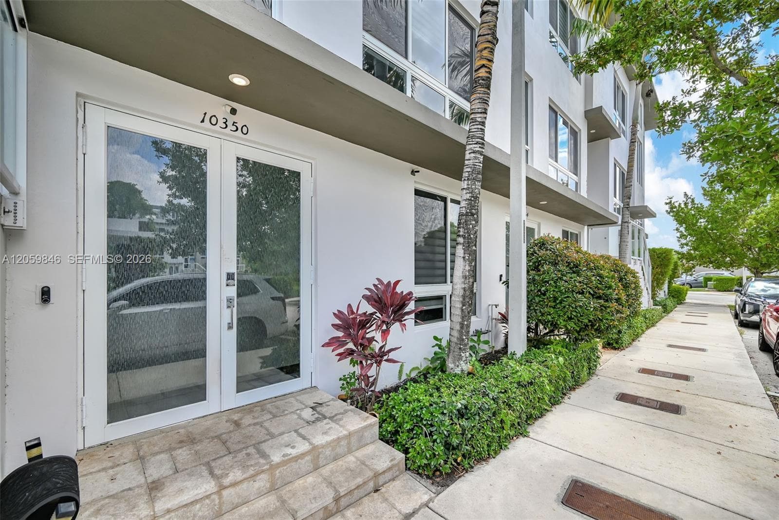 10350 NW 64th St, Doral FL 33178