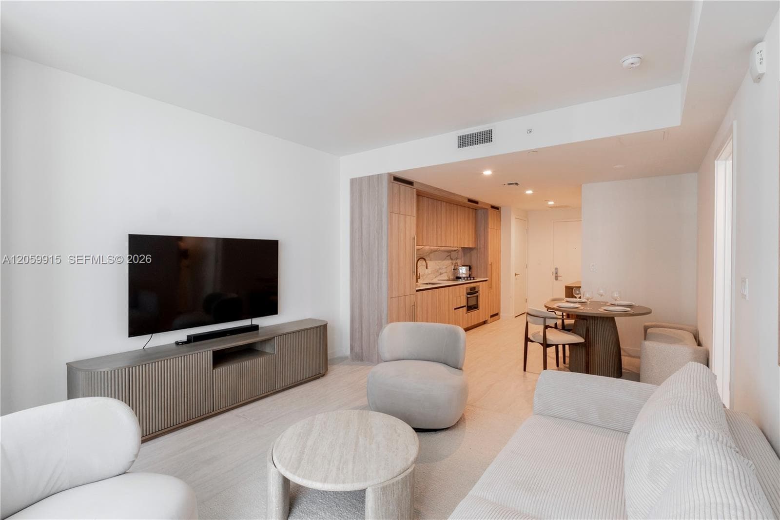 77 SE 5th St # 1910, Miami FL 33131