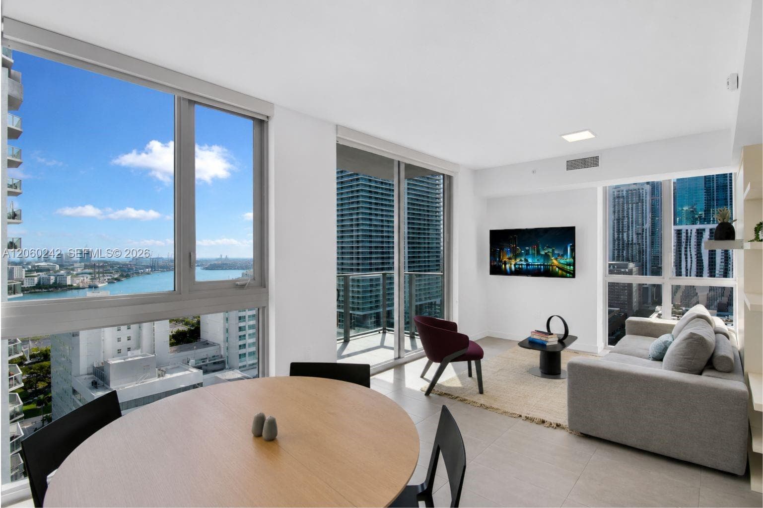 227 NE 2nd St # 2000, Miami FL 33132