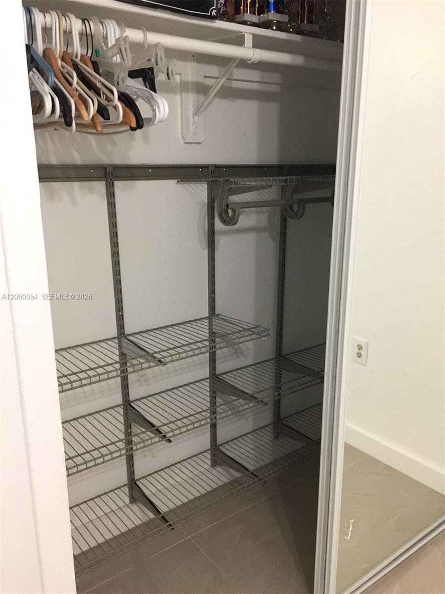 1800 NW 19th St # 1, Miami FL 33125