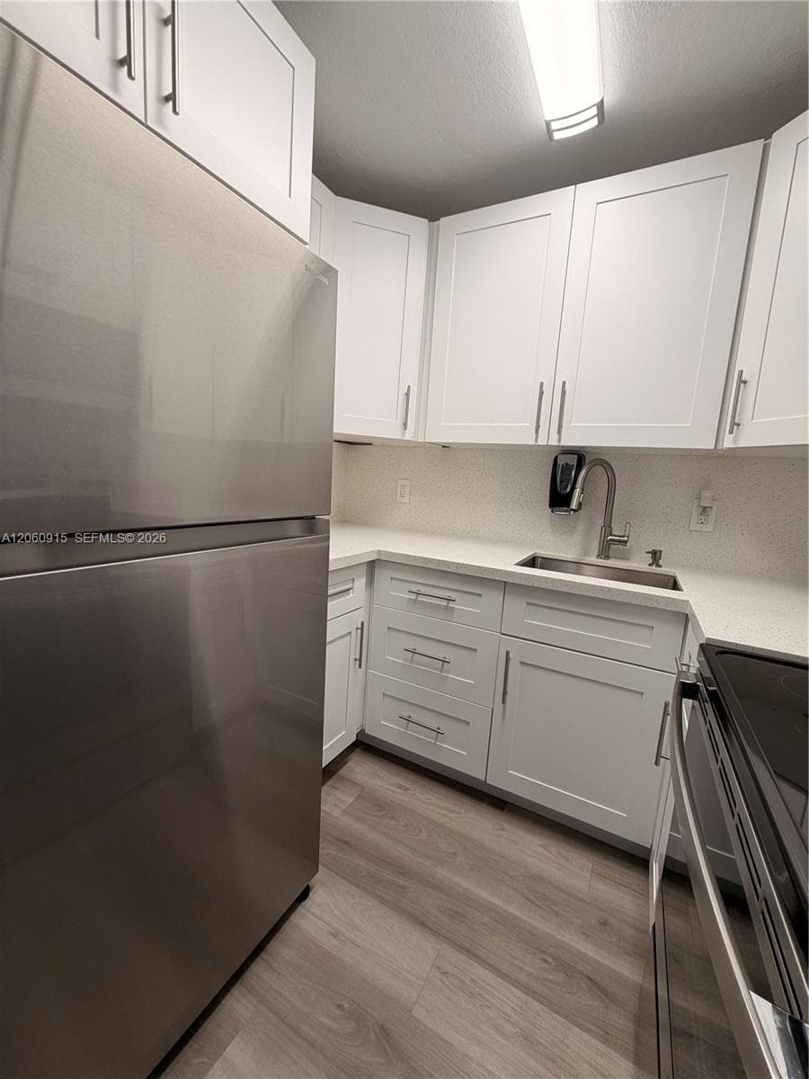 5050 NW 7th St # 511, Miami FL 33126