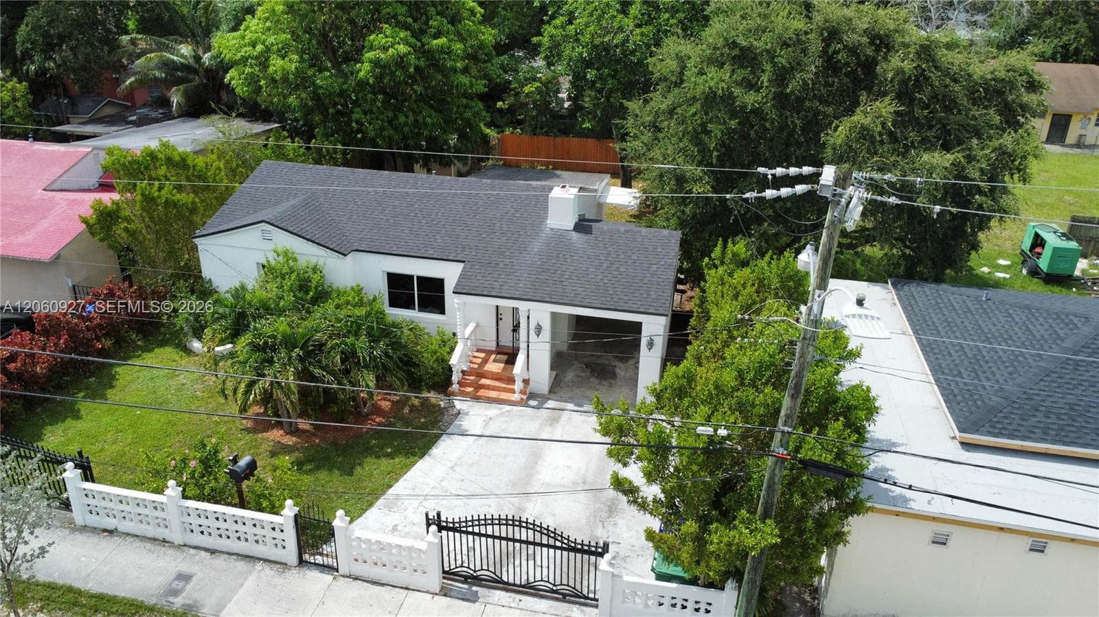 180 NW 67th St, Miami FL 33150