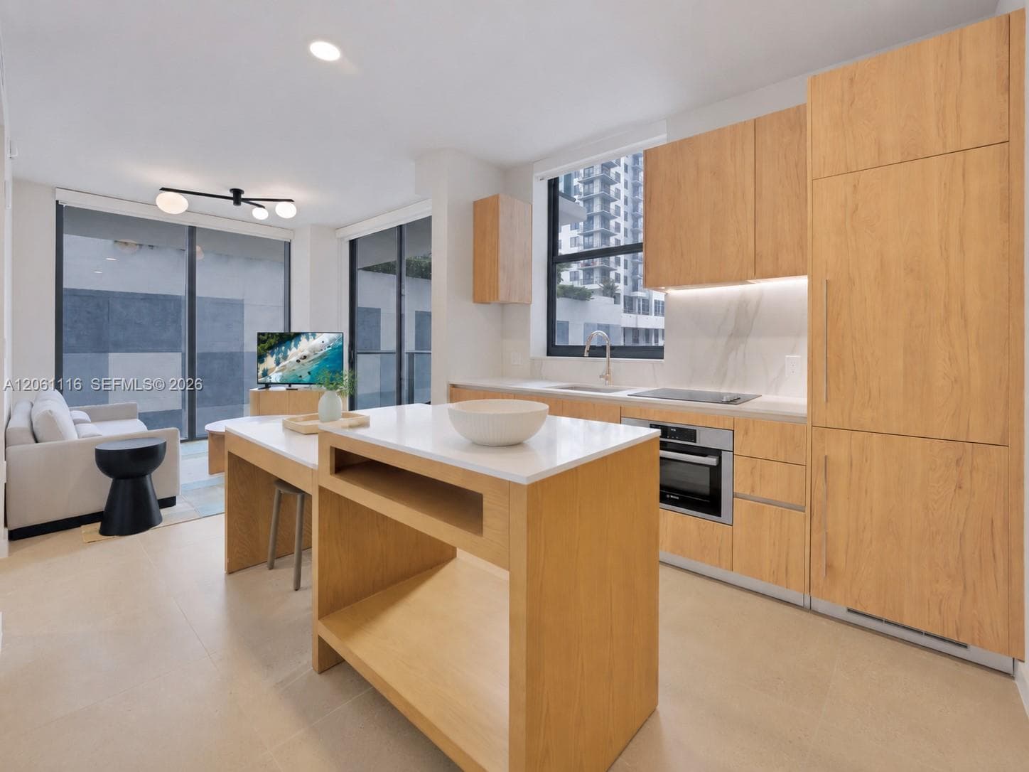 11 NE 6th St # 809, Miami FL 33132