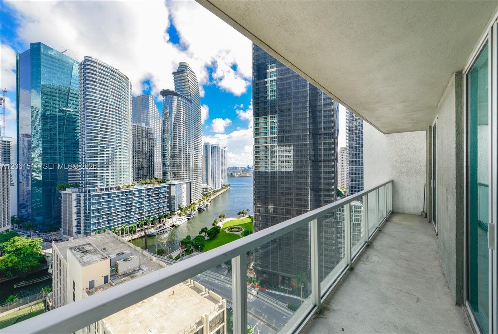 500 Brickell Ave # 2407, Miami FL 33131
