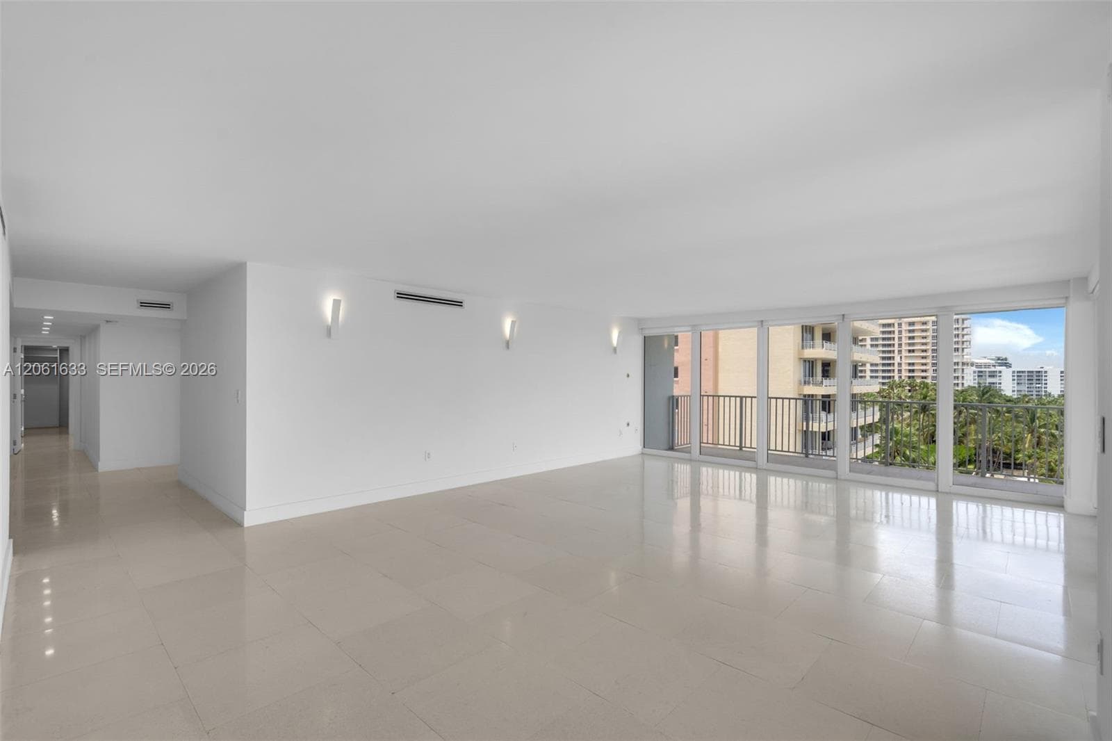 881 Ocean Dr # 7H, Key Biscayne FL 33149