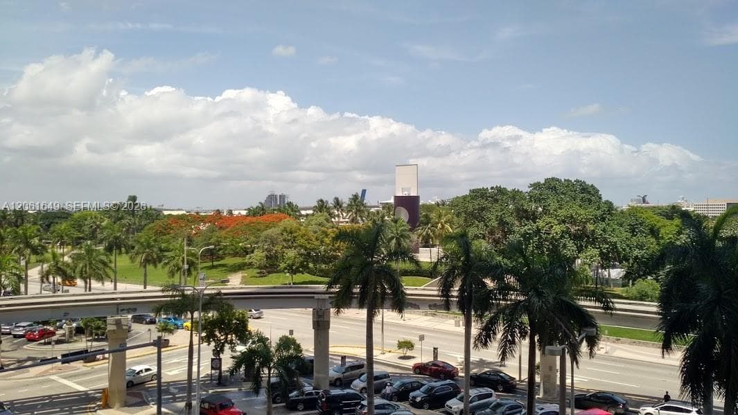 50 Biscayne Blvd # 508, Miami FL 33132