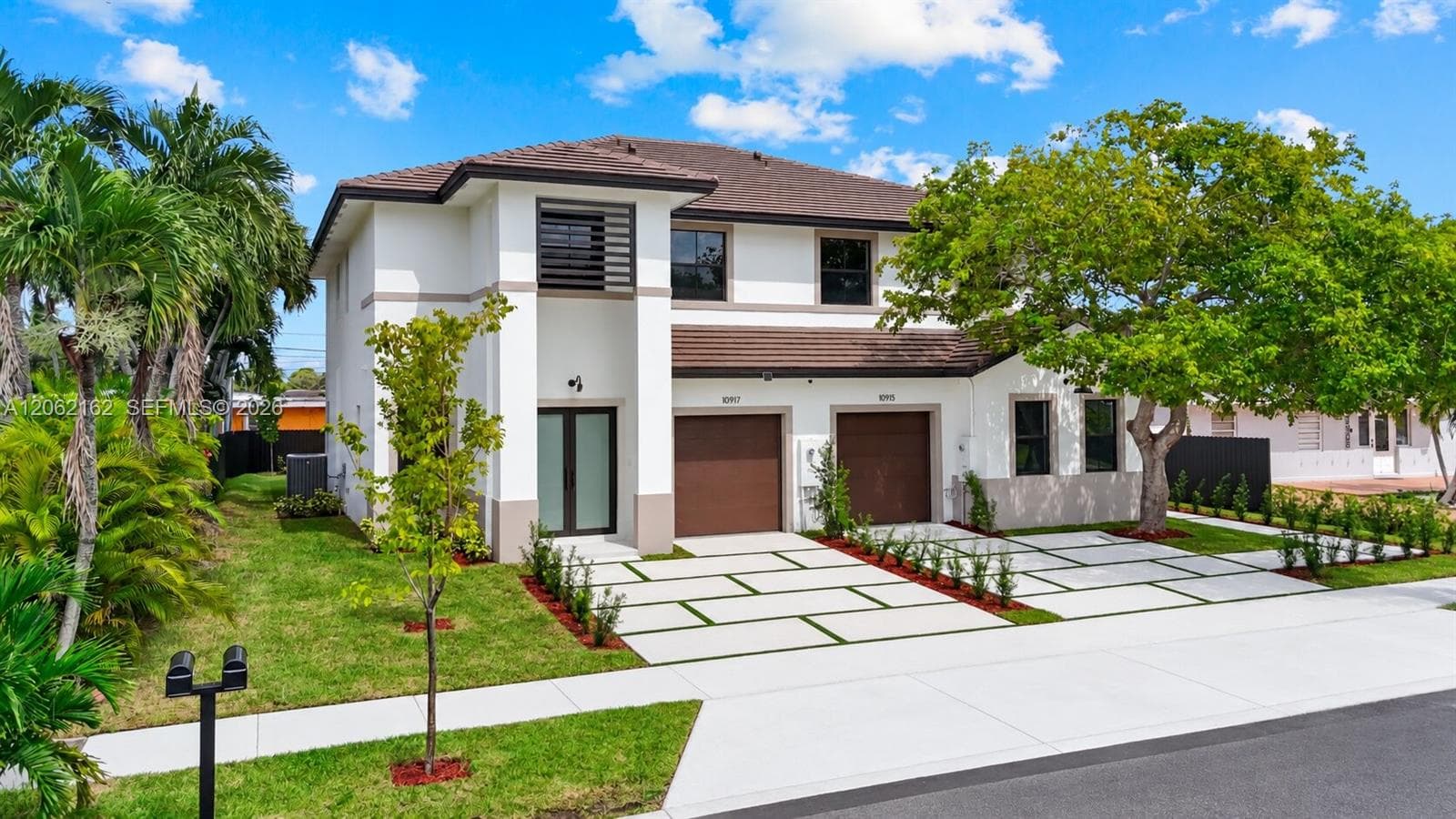 10915 SW 52nd Dr, Miami FL 33165