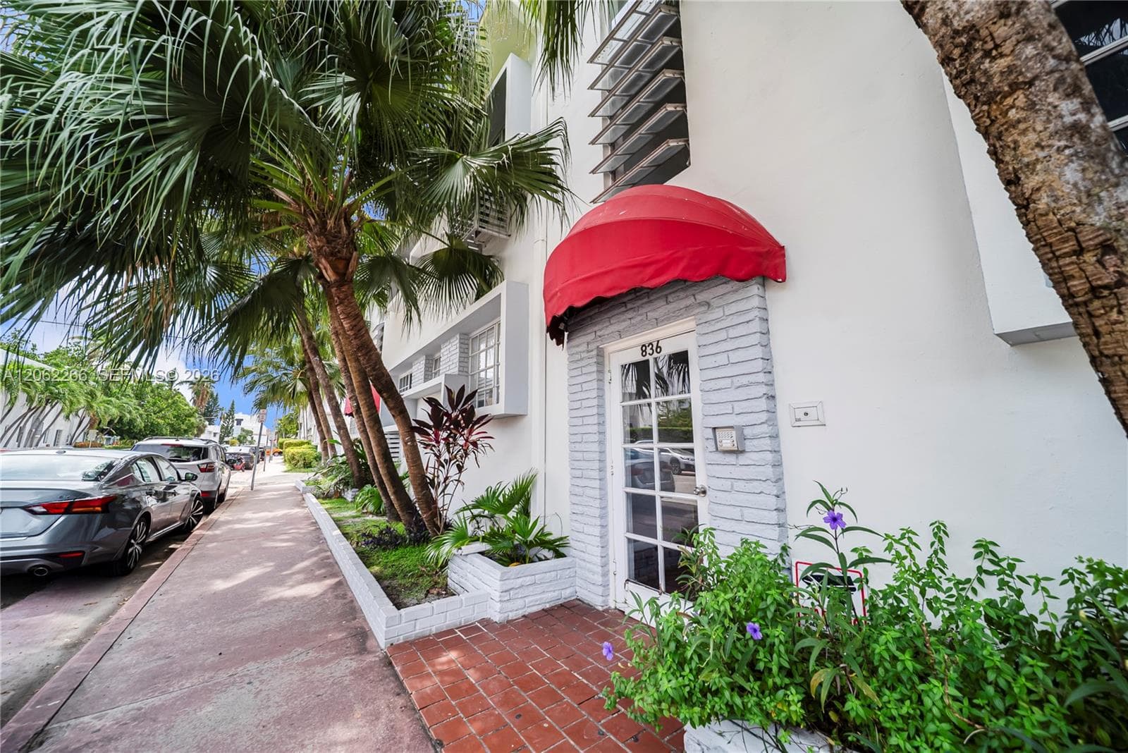 836 10th St # 8, Miami Beach FL 33139