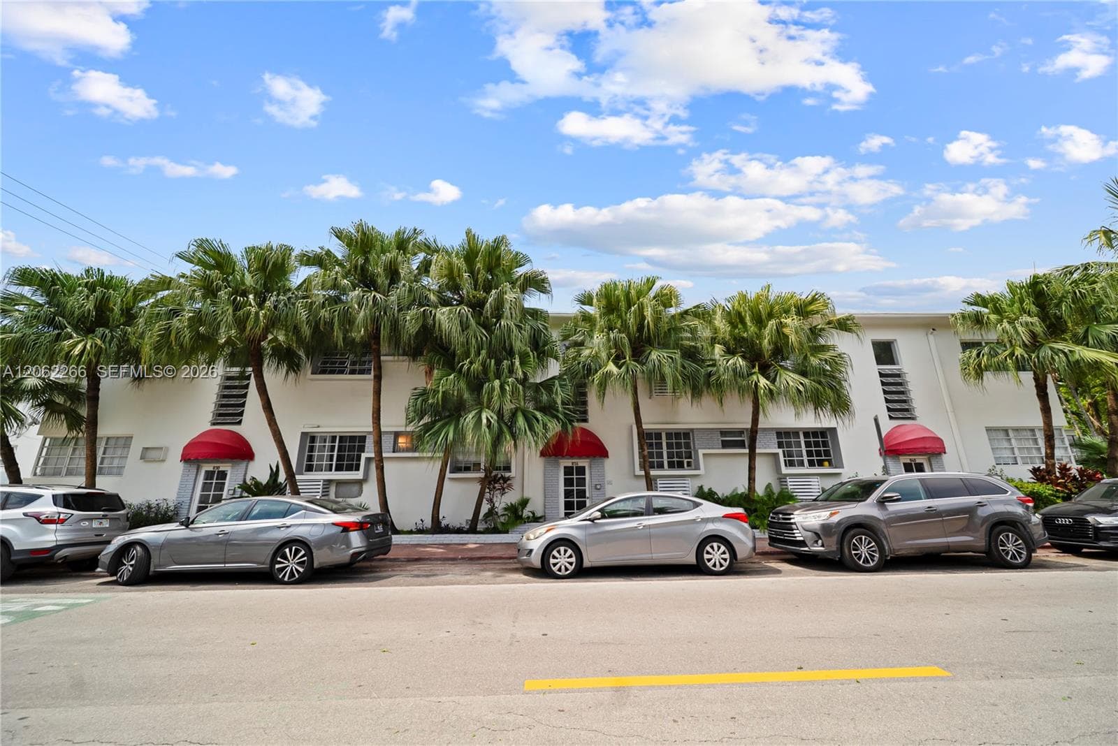 836 10th St # 8, Miami Beach FL 33139