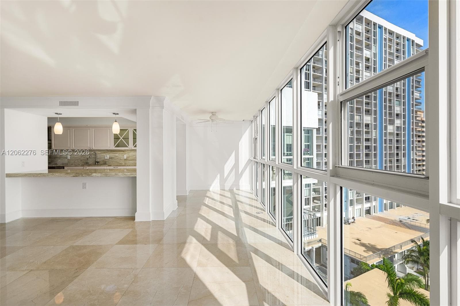 600 Grapetree Dr, Key Biscayne FL 33149
