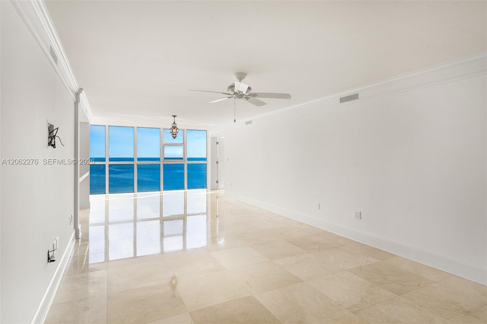 600 Grapetree Dr, Key Biscayne FL 33149