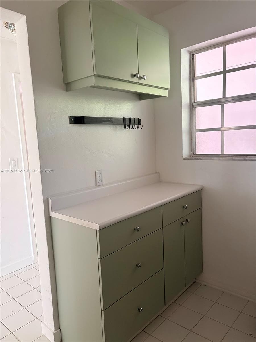 251 Galen Dr # 302, Key Biscayne FL 33149