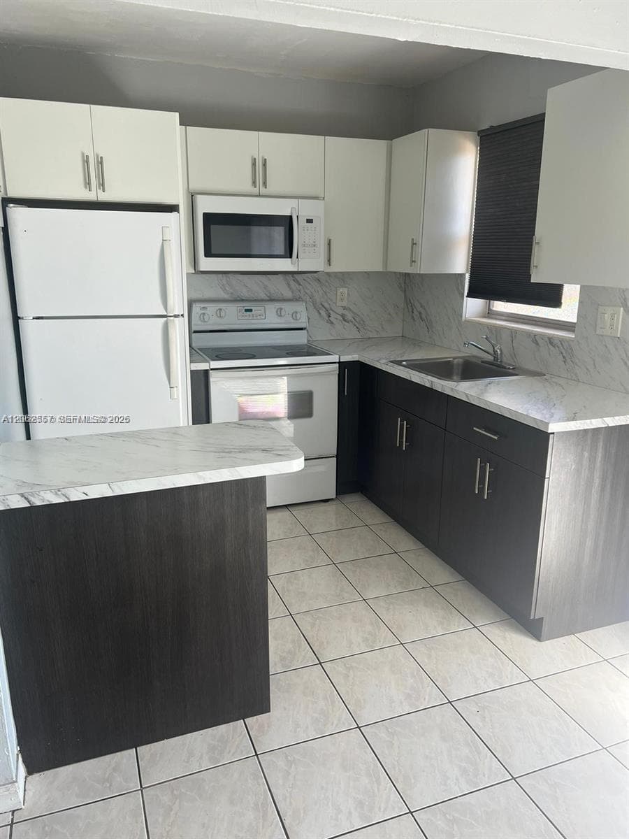 7505 SW 82nd St # 314, Miami FL 33143